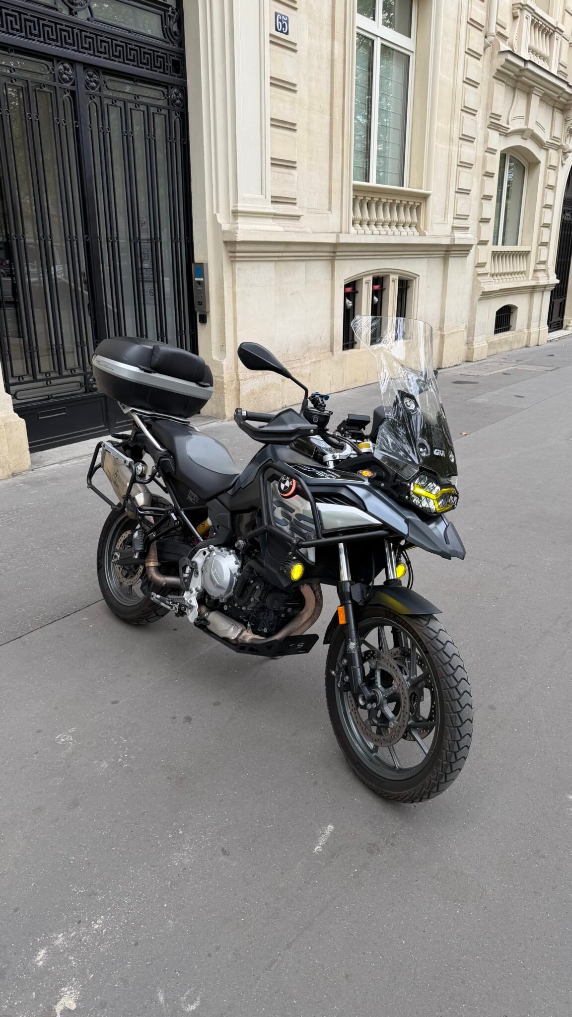bmw-r-750-gs-exclusive-pro-2020
