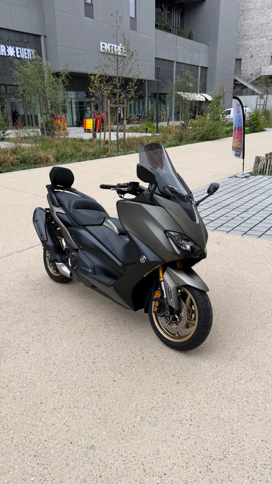 yamaha-tmax-560-tech-max-2021